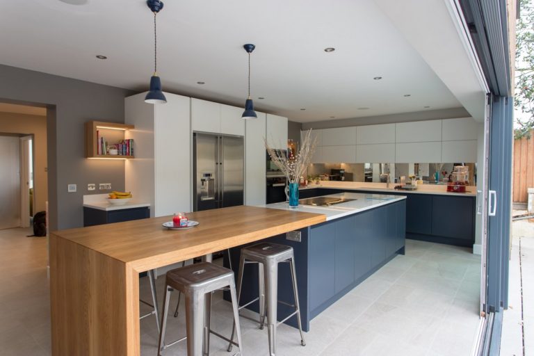 Oak worktop breakfast bar
